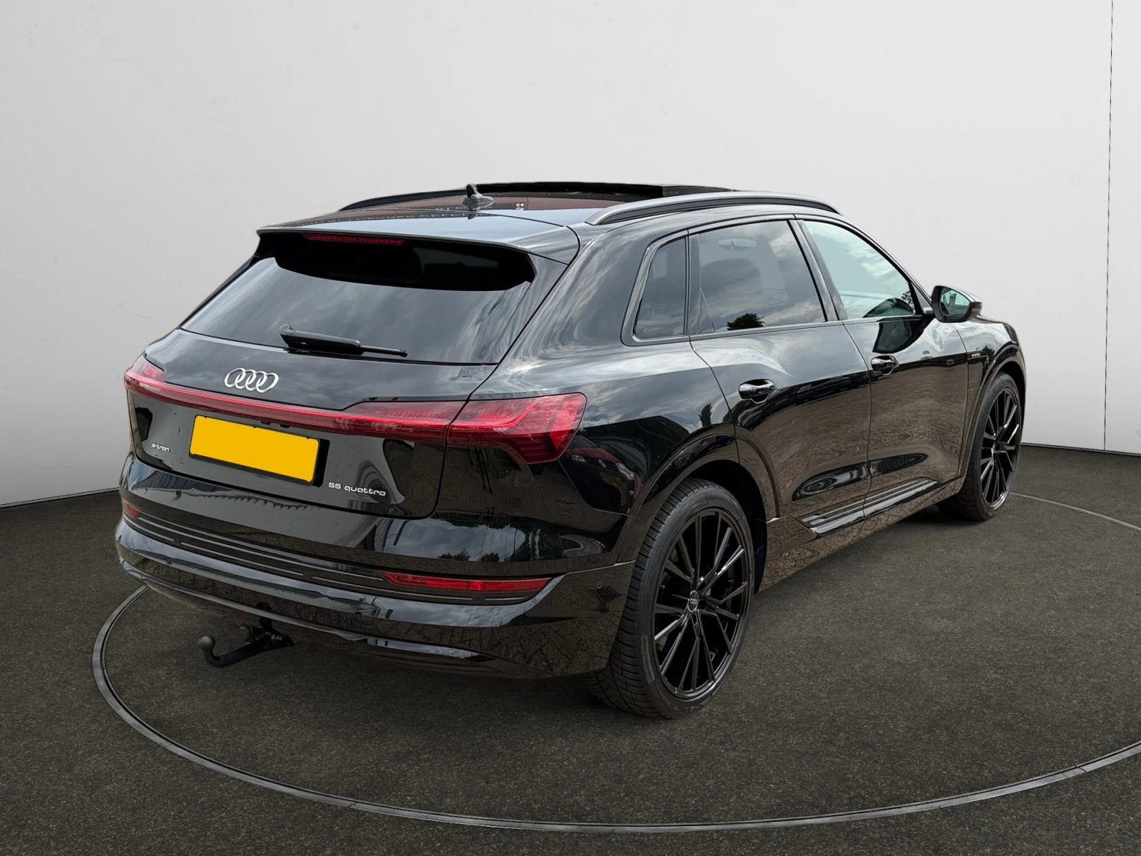 Audi E-Tron 55  S-edition Leather Navi Led Camera 86% SoH | Mobile.bg � ����������� 3