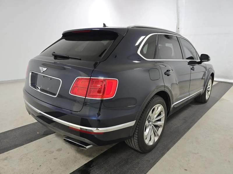 Bentley Bentayga W12, снимка 4 - Автомобили и джипове - 49010275