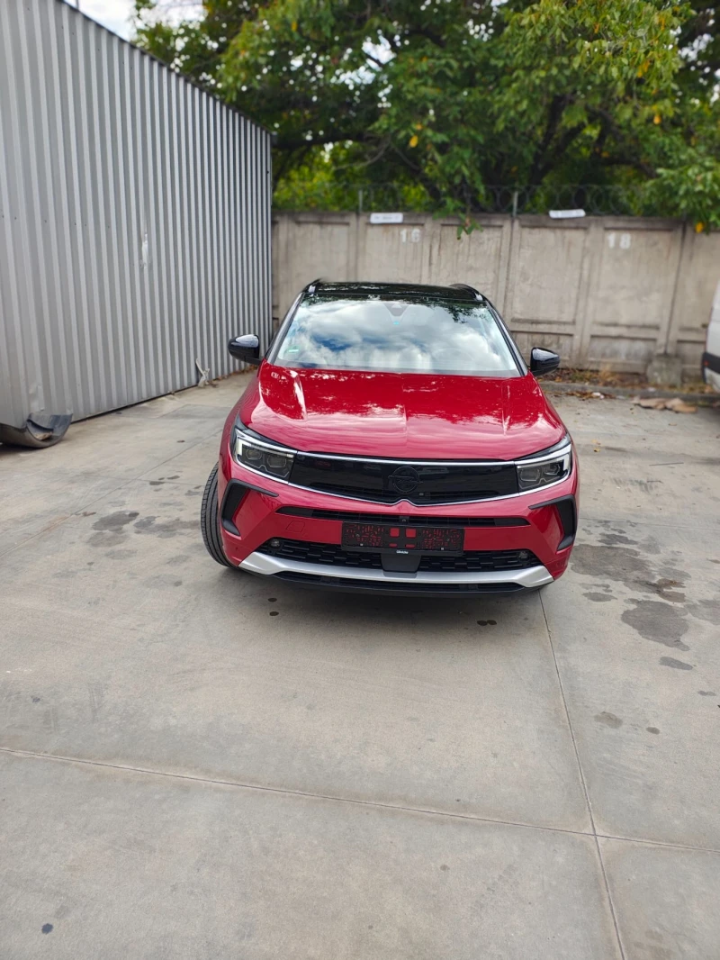 Opel Grandland 1.6 Plug in hybrid, 4x4, Ulmimate Premium, снимка 2 - Автомобили и джипове - 52418022