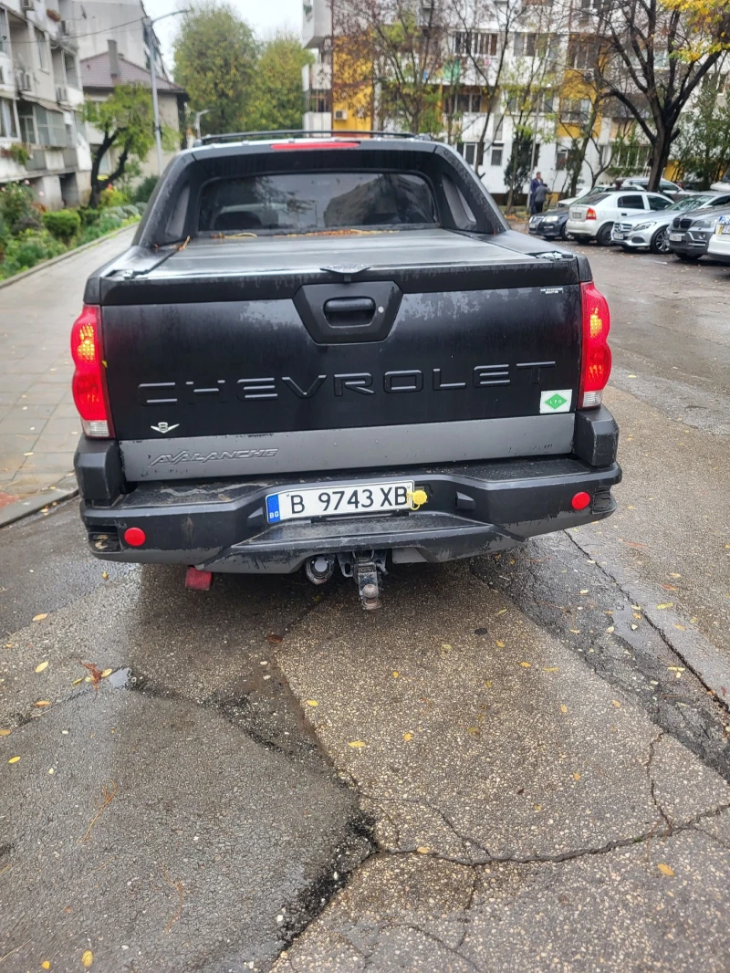 Chevrolet Avalanche, снимка 7 - Автомобили и джипове - 52470977