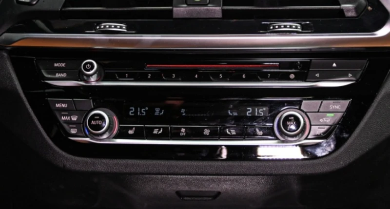 BMW X3 30i* Автокредит* , снимка 14 - Автомобили и джипове - 52749763