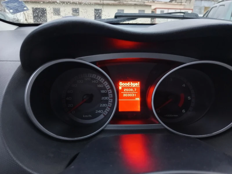 Peugeot 4007 2.2 HDI, снимка 12 - Автомобили и джипове - 52680120