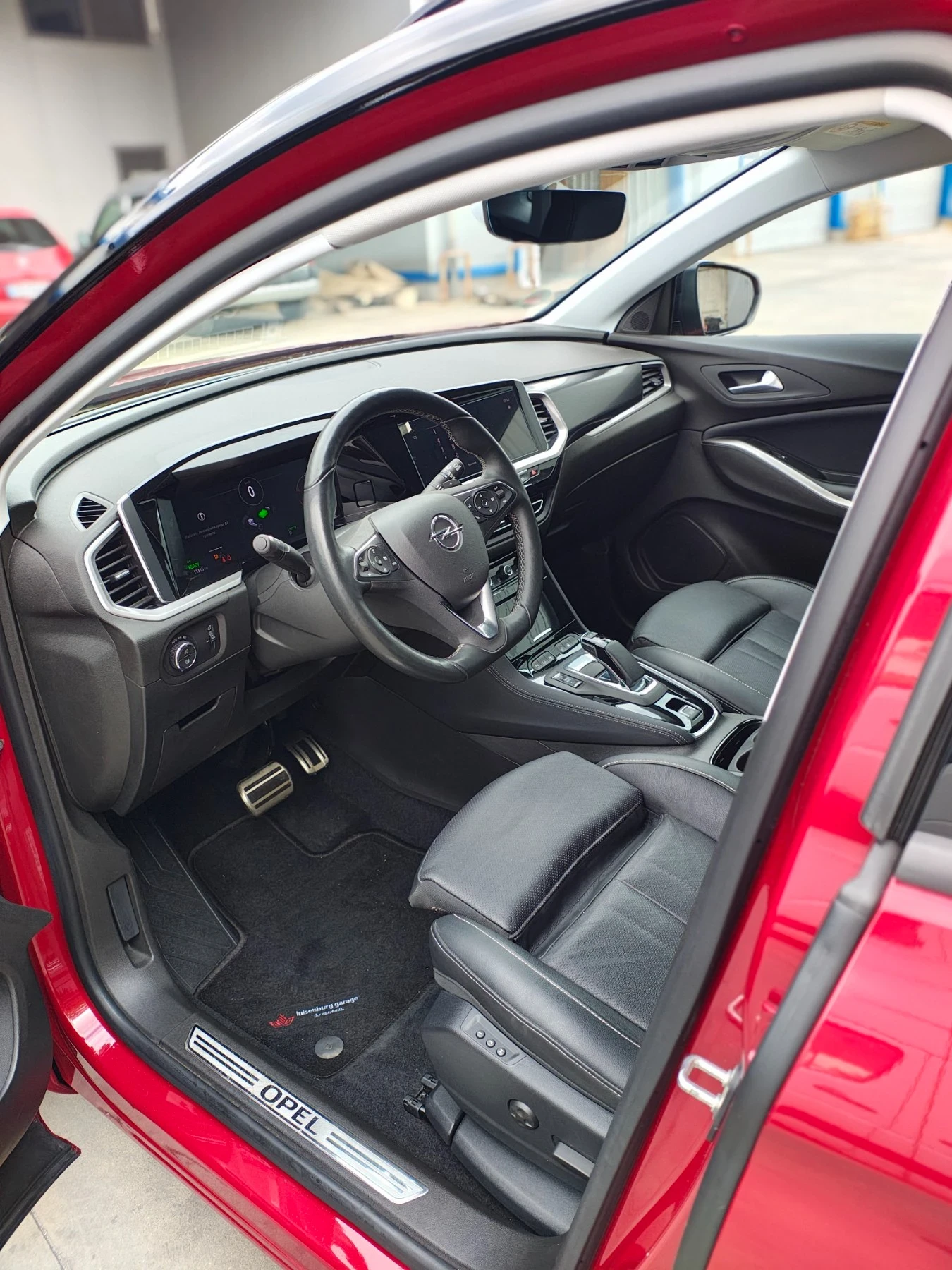 Opel Grandland 1.6 Plug in hybrid, 4x4, Ulmimate Premium - изображение 8