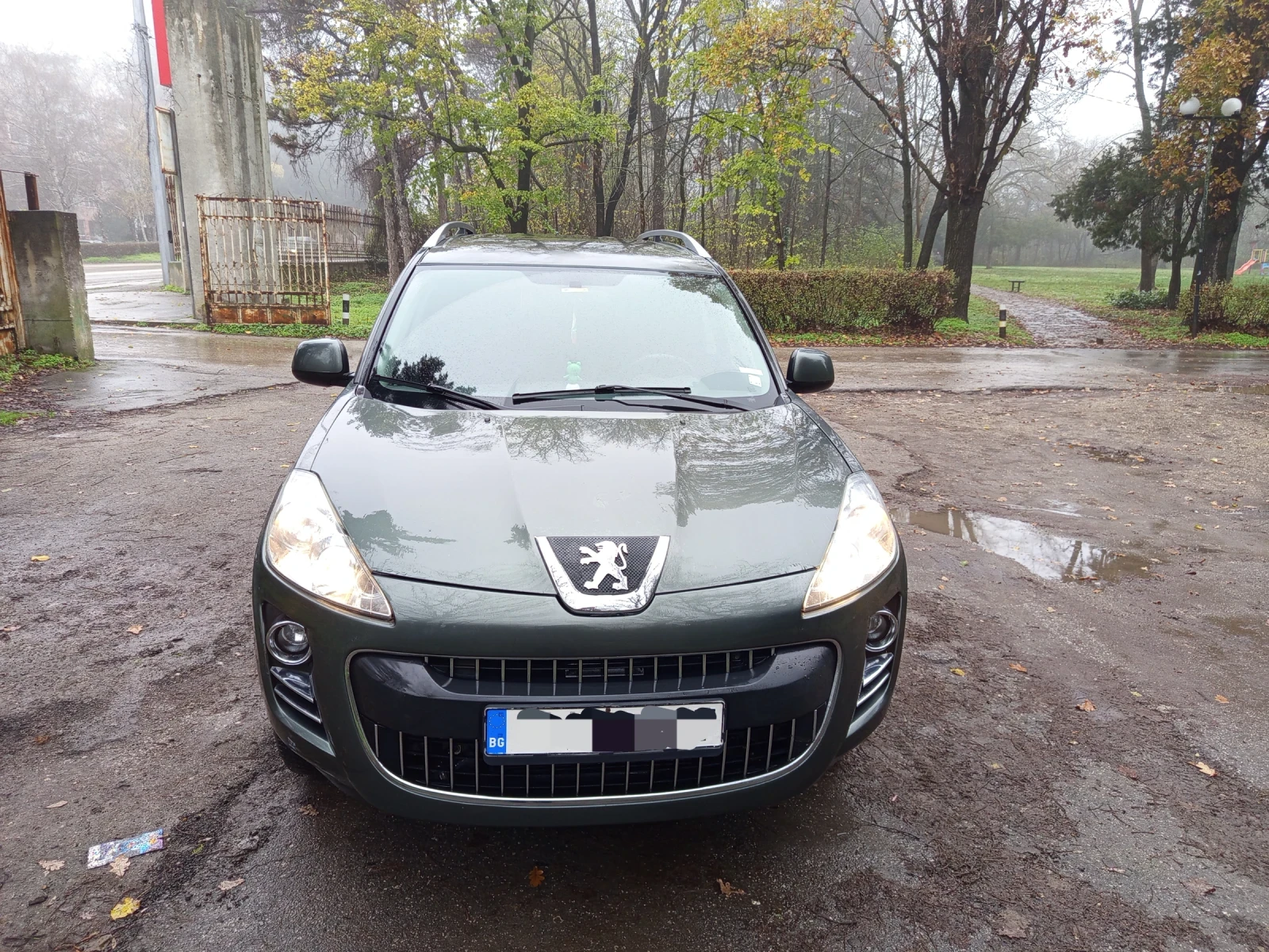 Peugeot 4007 2.2 HDI - изображение 6