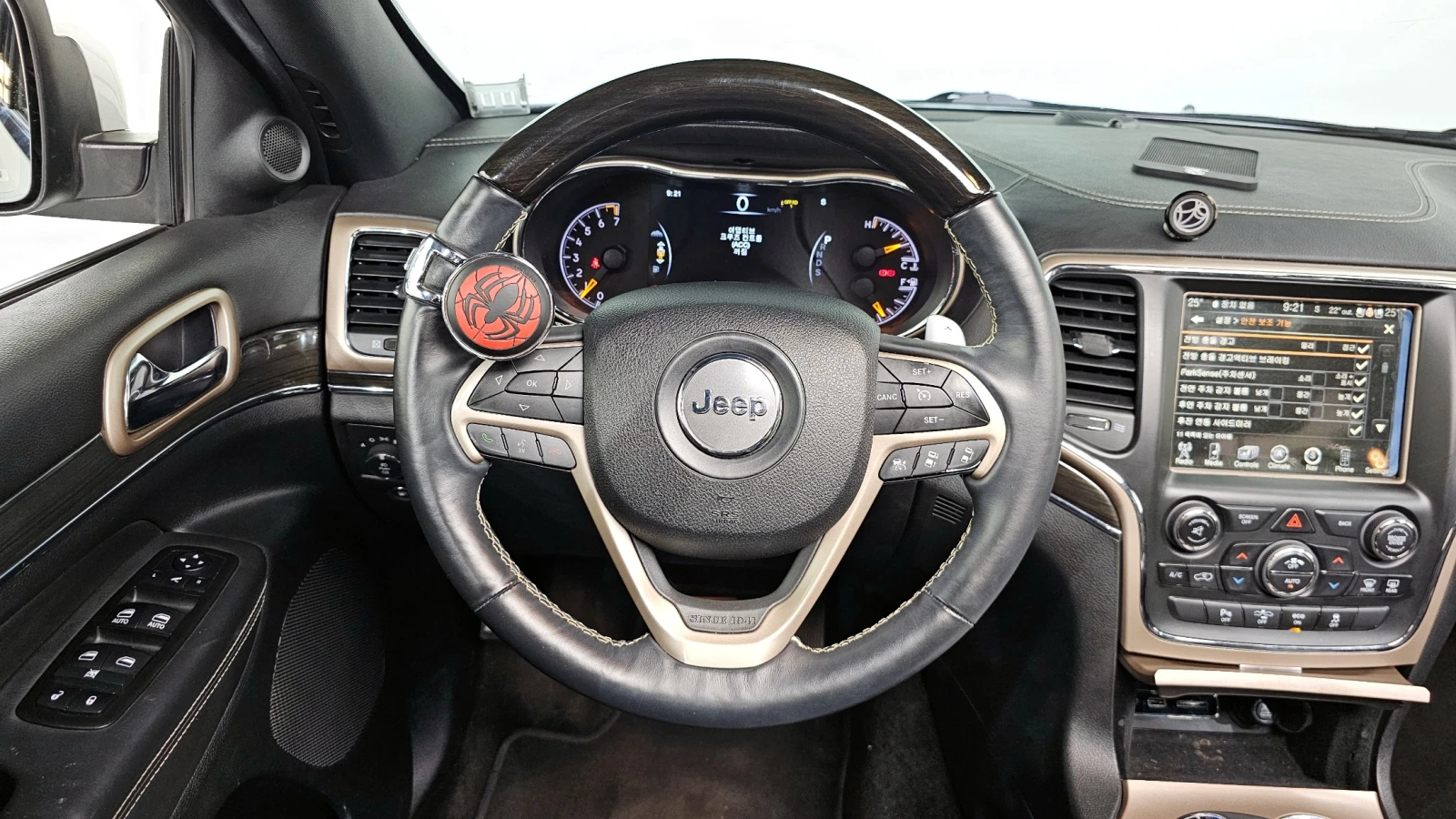 Jeep Grand cherokee 3.6 OVERLAND autogeorge.com | Mobile.bg � ����������� 12