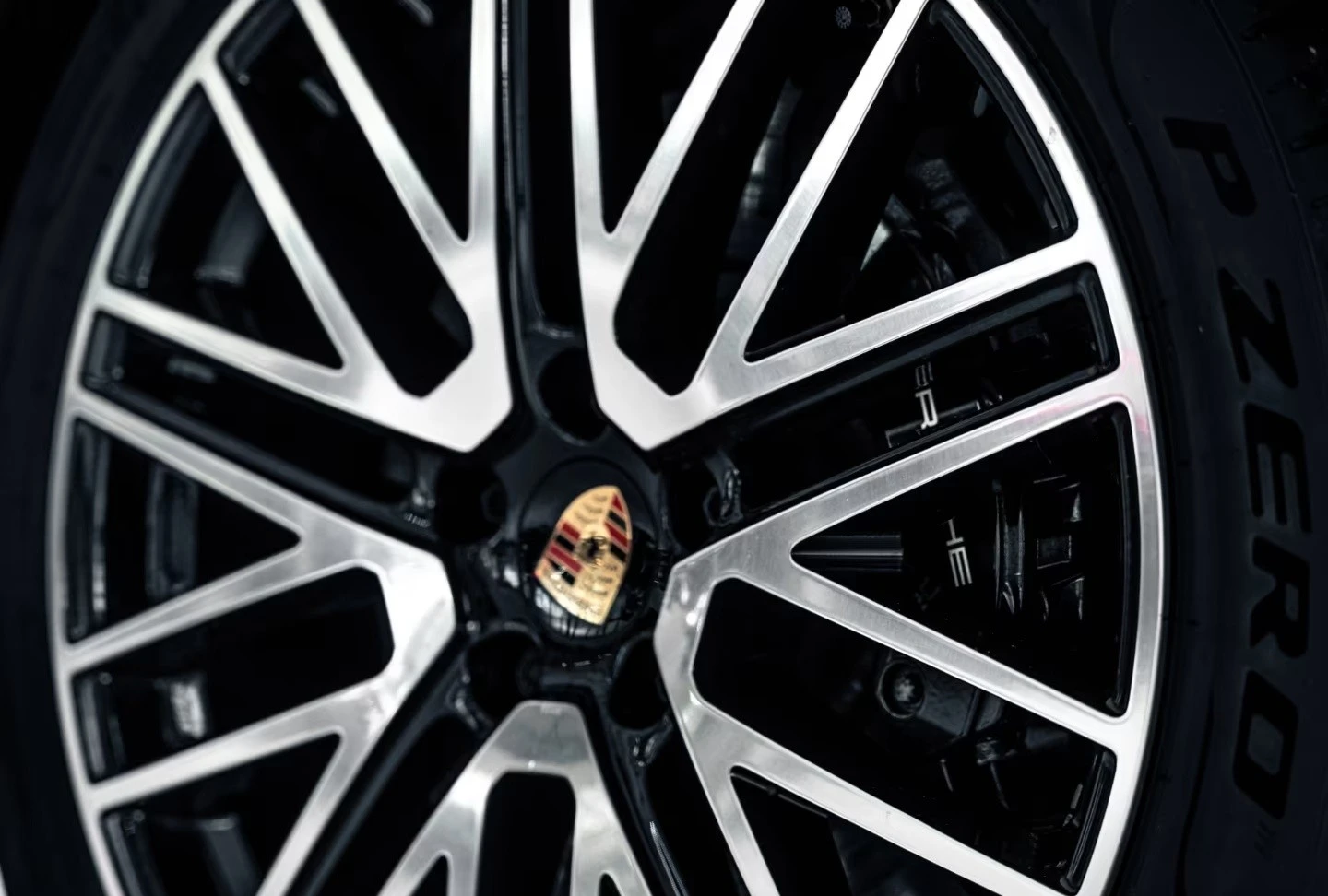 Porsche Cayenne GTS BURMESTER TV PANORAMA 360-CAMERA, снимка 5 - Автомобили и джипове - 54071721