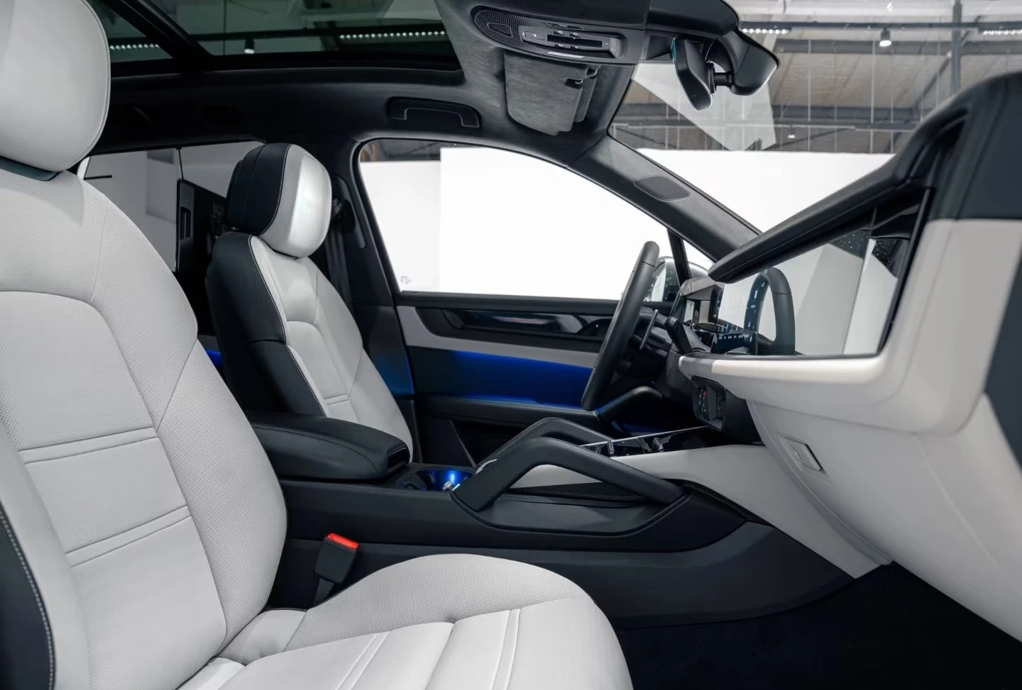 Porsche Cayenne GTS BURMESTER TV PANORAMA 360-CAMERA, снимка 11 - Автомобили и джипове - 54071721