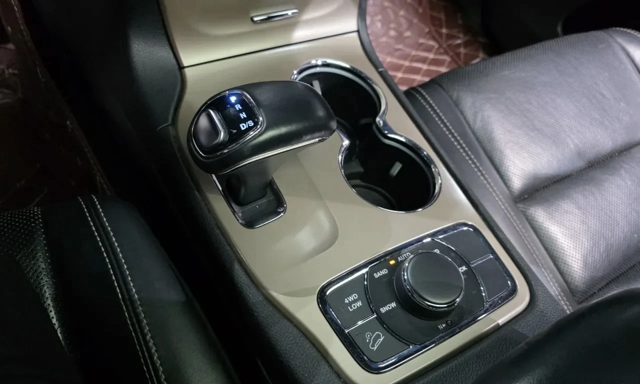 Jeep Grand cherokee 3.0 Diesel Limited , снимка 8 - Автомобили и джипове - 55219823