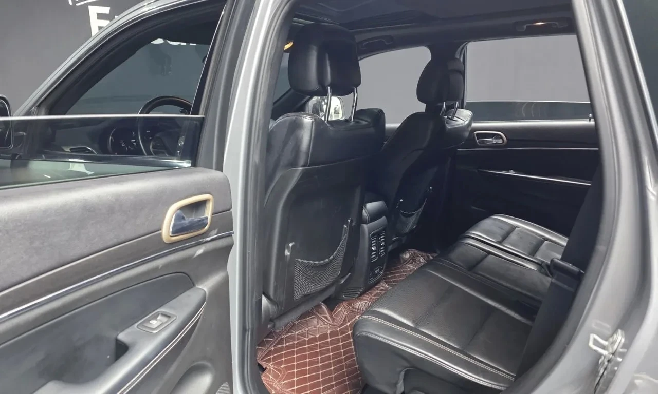 Jeep Grand cherokee 3.0 Diesel Limited , снимка 12 - Автомобили и джипове - 55219823