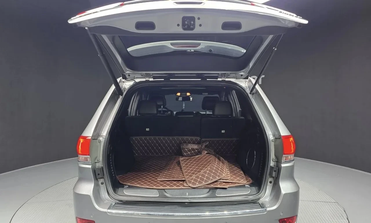 Jeep Grand cherokee 3.0 Diesel Limited , снимка 13 - Автомобили и джипове - 55219823