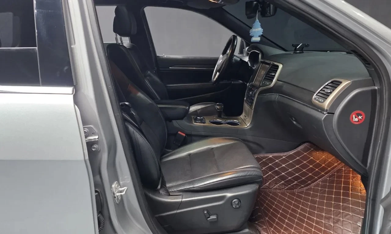 Jeep Grand cherokee 3.0 Diesel Limited , снимка 11 - Автомобили и джипове - 55219823