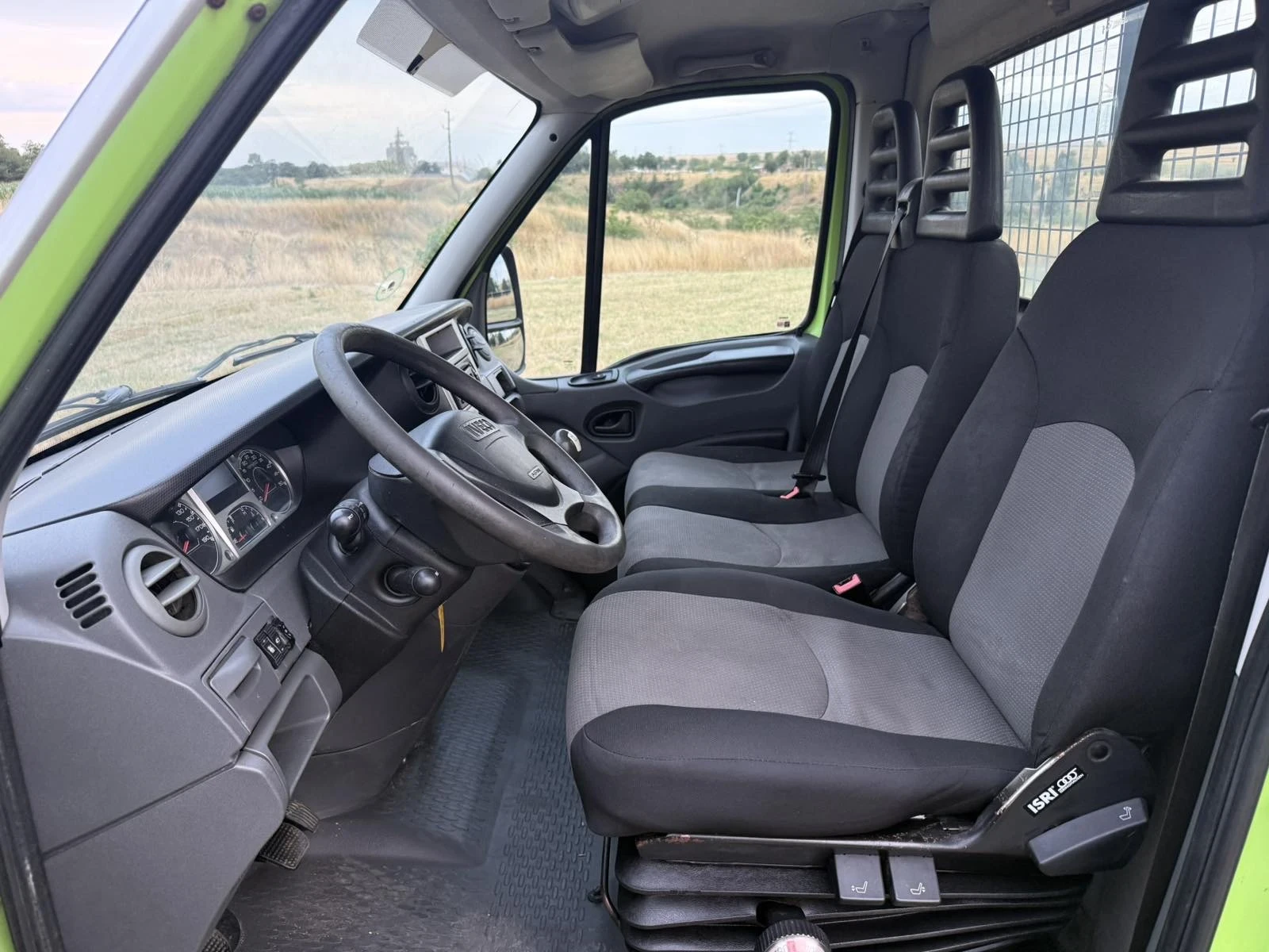 Iveco 35S18 ТРИСТРАНЕН С КЛИМАТИК, снимка 11 - Бусове и автобуси - 55212668