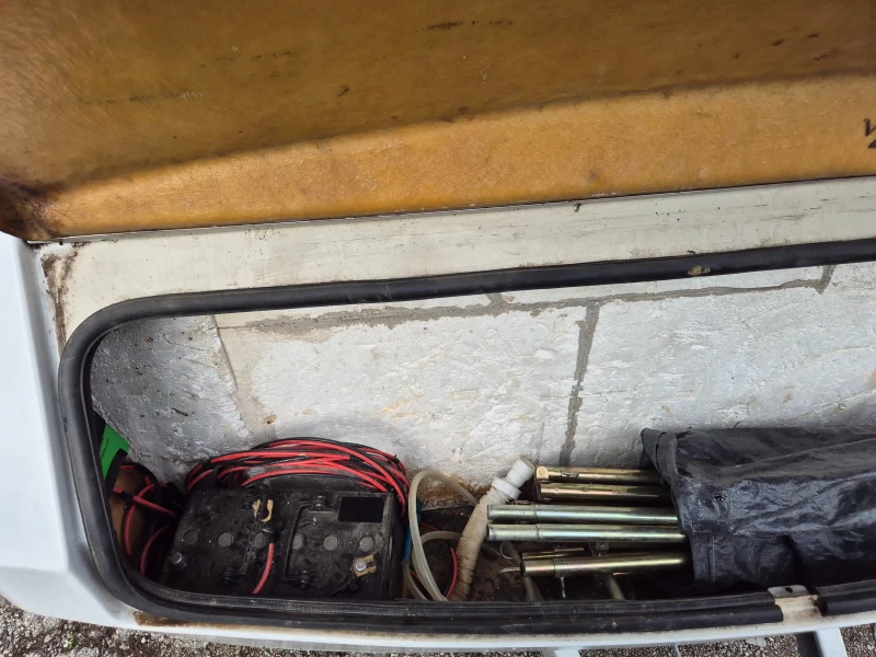 Каравана Beyerland Vaissss, снимка 13 - Каравани и кемпери - 52329832