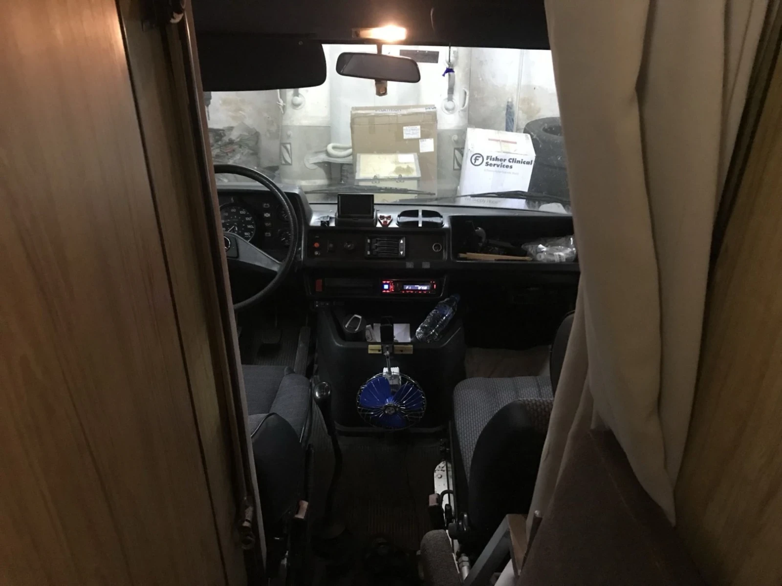 Кемпер Mercedes-Benz T310, снимка 17 - Каравани и кемпери - 54508617