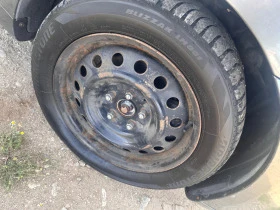 Toyota Corolla verso 2.2 D-4D 136к.с НА ЧАСТИ , снимка 15