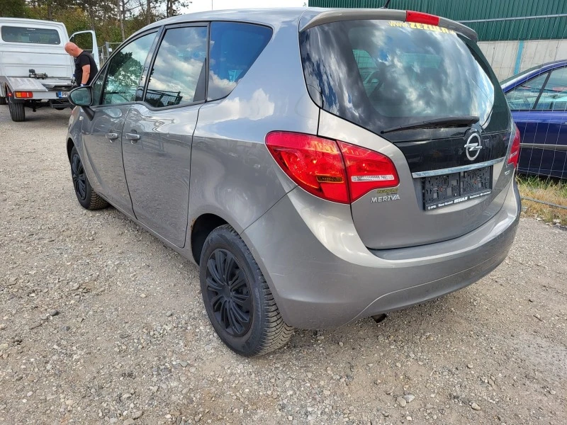 Opel Meriva, снимка 4 - Автомобили и джипове - 48772459