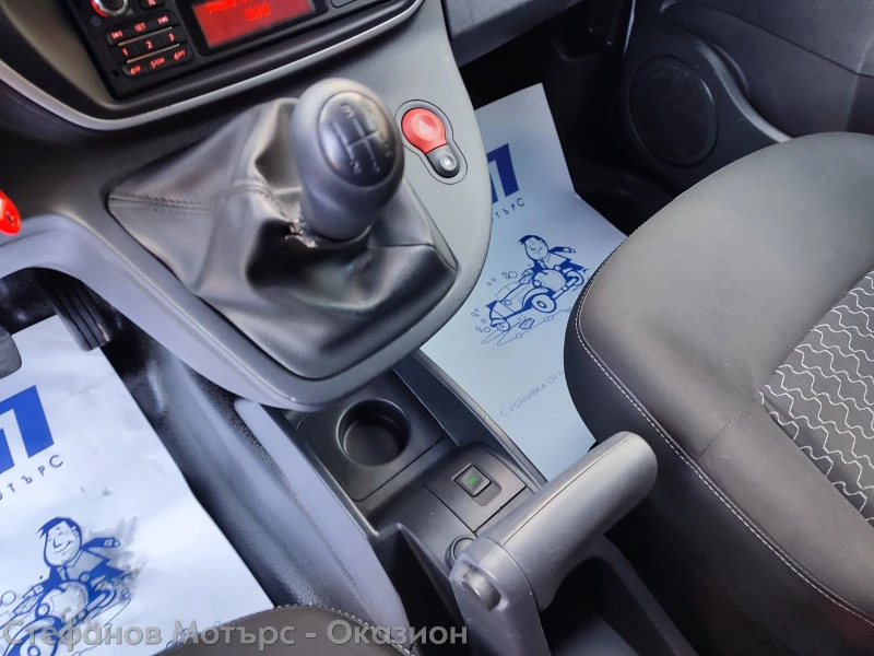 Renault Kangoo 1.5 Diesel (75hp) MT5, снимка 14 - Автомобили и джипове - 48796602