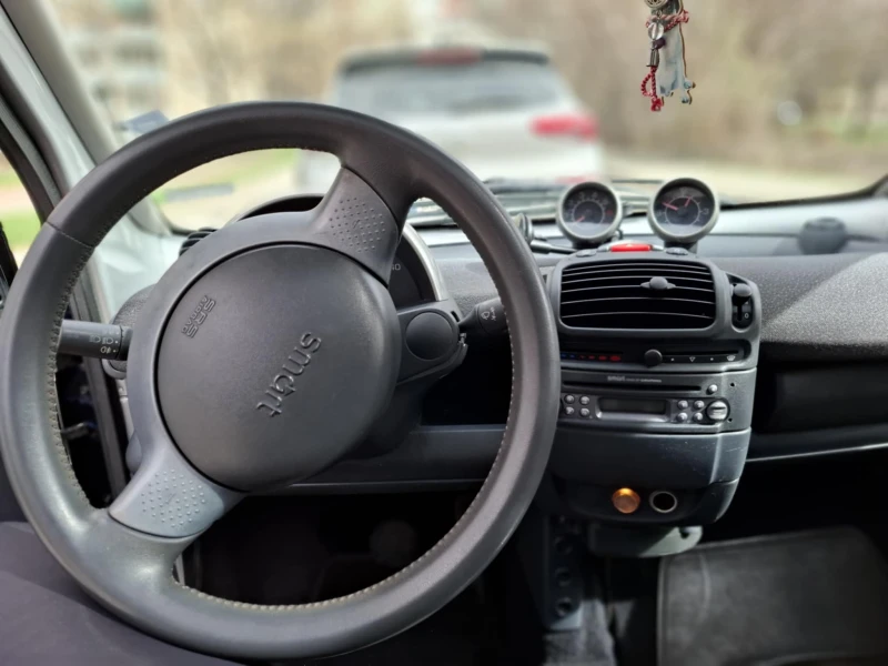 Smart Fortwo, снимка 8 - Автомобили и джипове - 49548375