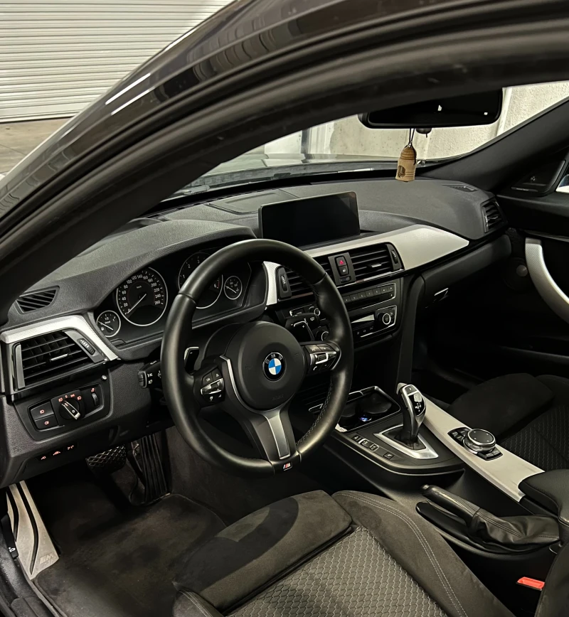 BMW 330 3gt xDrive М-Пакет, снимка 16 - Автомобили и джипове - 52588268