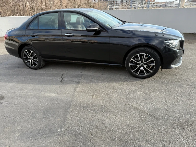 Mercedes-Benz E 200 E 200 4Matic, снимка 6 - Автомобили и джипове - 53010773