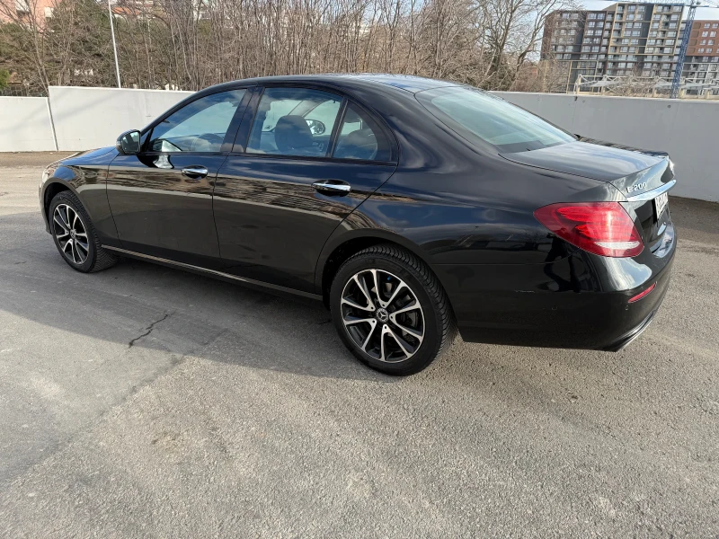 Mercedes-Benz E 200 E 200 4Matic, снимка 2 - Автомобили и джипове - 53010773