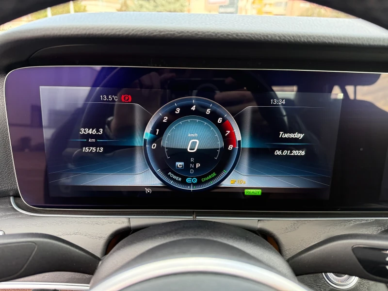 Mercedes-Benz E 200 E 200 4Matic, снимка 11 - Автомобили и джипове - 53010773