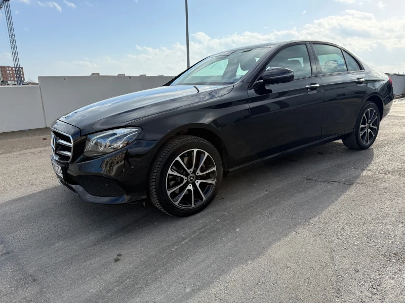 Mercedes-Benz E 200 E 200 4Matic, снимка 4 - Автомобили и джипове - 53010773