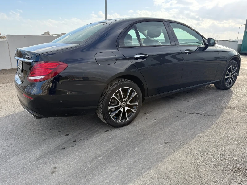 Mercedes-Benz E 200 E 200 4Matic, снимка 7 - Автомобили и джипове - 53010773