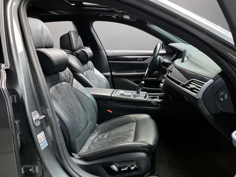 BMW 740 Li B58 xDrive M-Sport, снимка 11 - Автомобили и джипове - 54224702