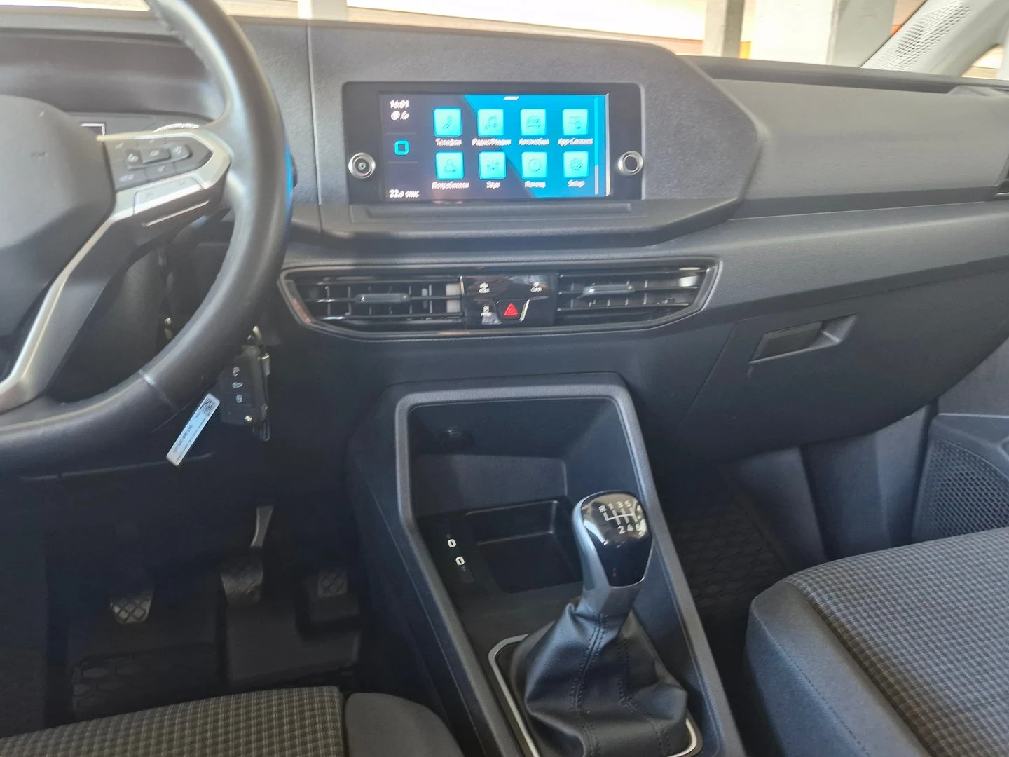 VW Caddy TDI 5 места - изображение 7