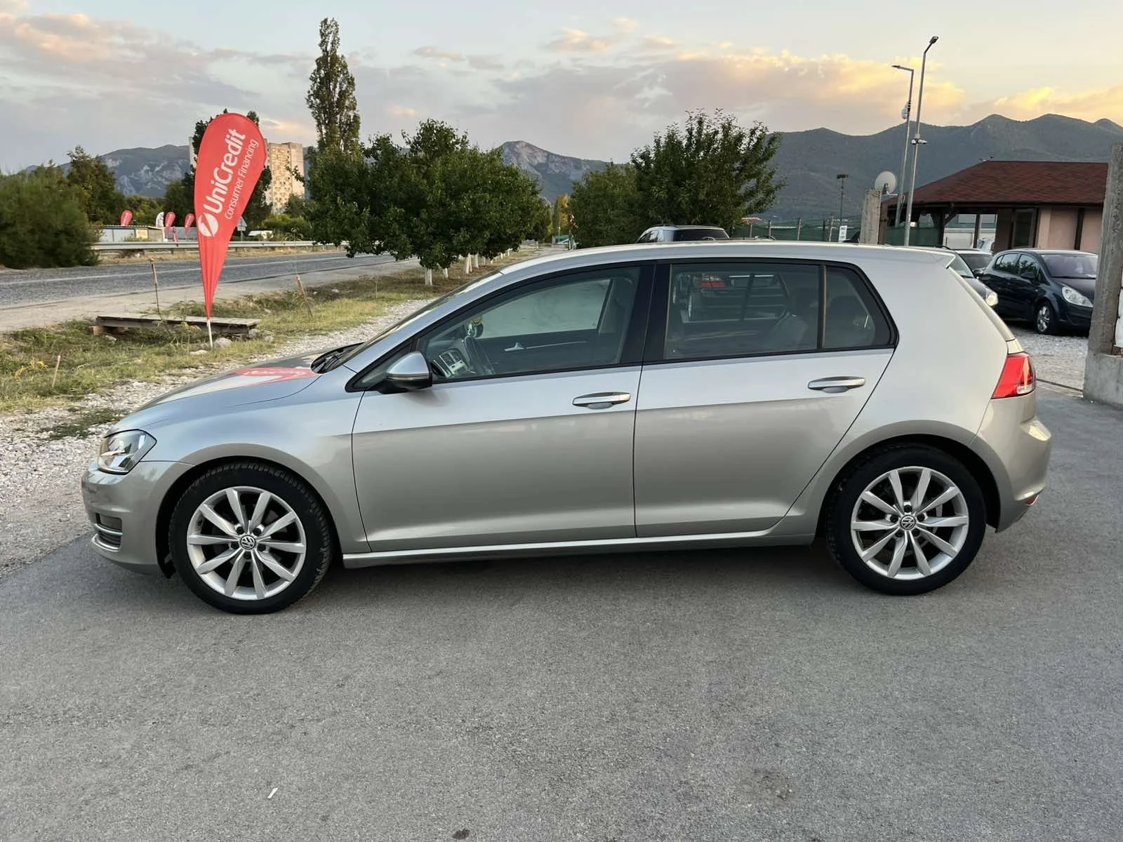 VW Golf 1.6TDI 110кс EURO 6B NAVI АВТОПИЛОТ ВНОС ИТАЛИЯ - изображение 6