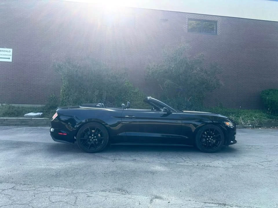 Ford Mustang GT CONVERTIBLE * * CARFAX * * АВТОКРЕДИТ * *  - изображение 4