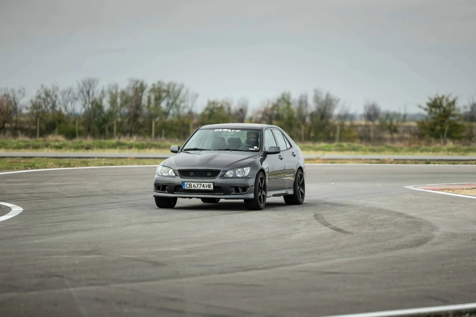 Lexus IS 200 4.3 V8, снимка 4 - Автомобили и джипове - 53910066