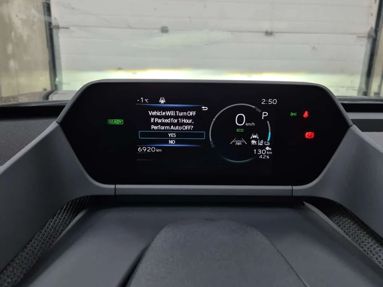 Toyota bZ4X * LE * PANO* ПОДГРЕВ* KEYLEESS* , снимка 8 - Автомобили и джипове - 53715576