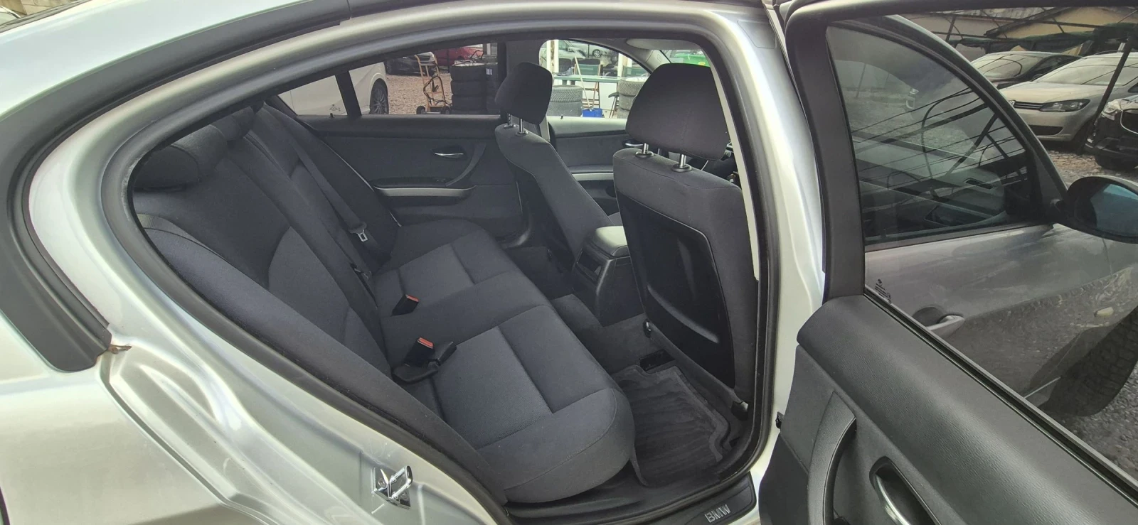 BMW 318 2.0, снимка 13 - Автомобили и джипове - 54078225