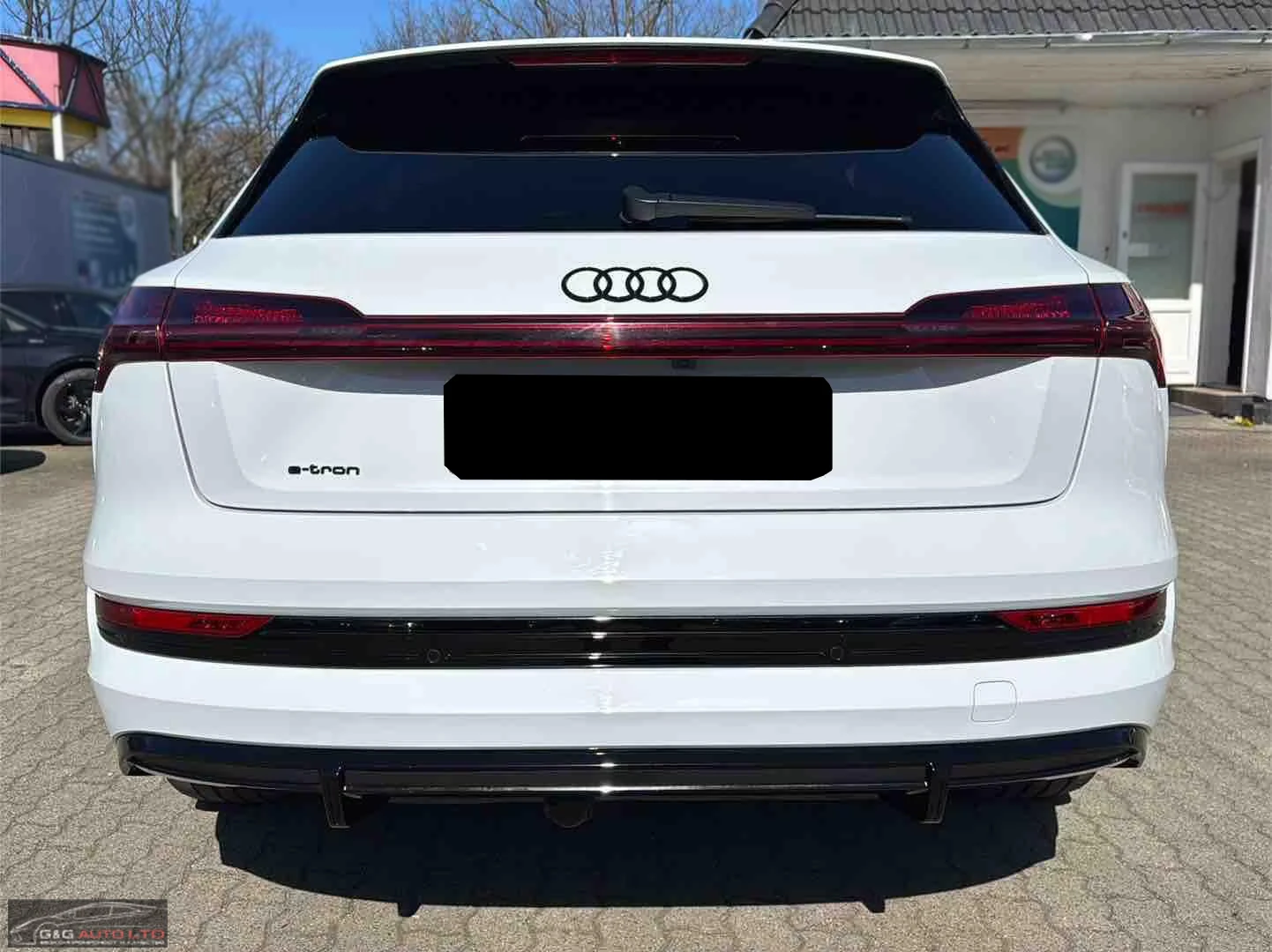 Audi E-Tron 55 СЕРТИФИКАТ/408HP/2xS-LINE/CAM/AHK/H.PUMP/147q, снимка 8 - Автомобили и джипове - 54144808