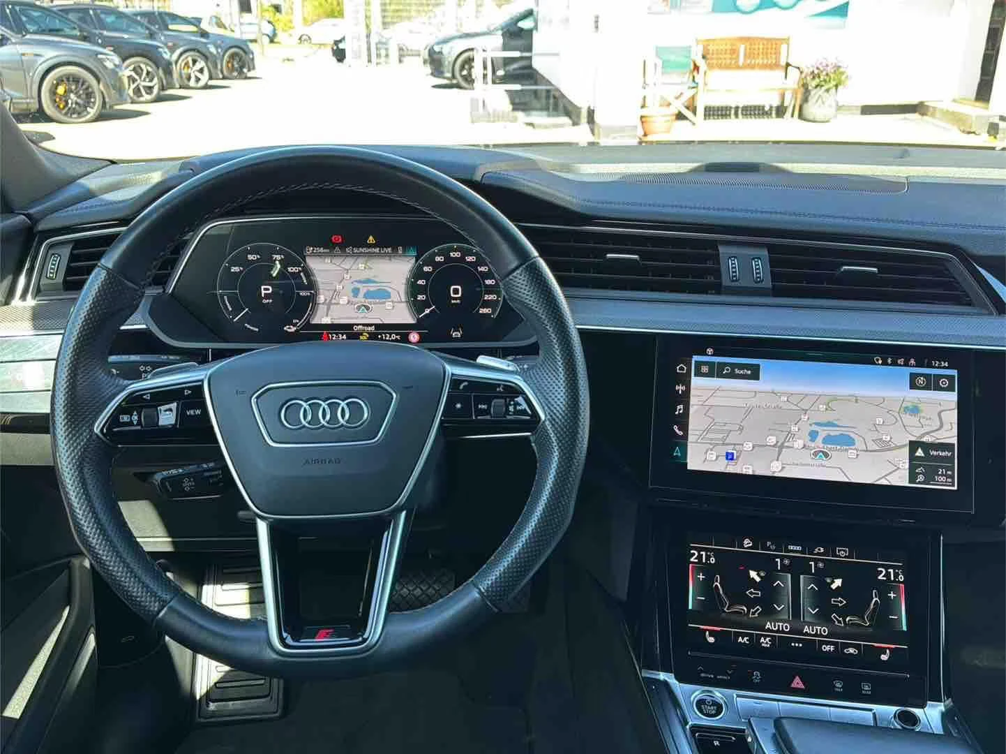 Audi E-Tron 55 СЕРТИФИКАТ/408HP/2xS-LINE/CAM/AHK/H.PUMP/147q, снимка 11 - Автомобили и джипове - 54144808