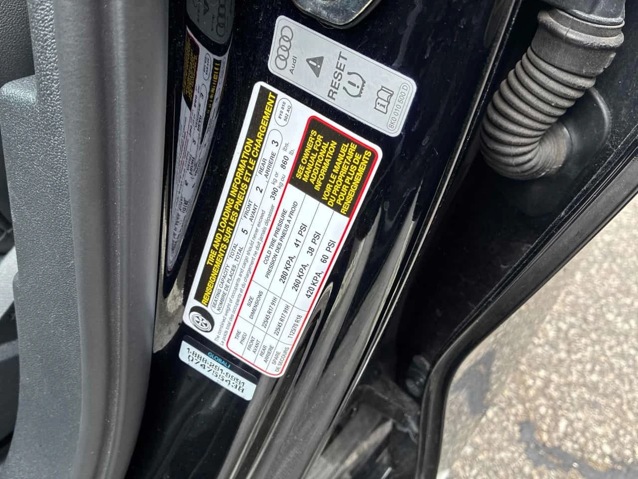 Audi A3 * Komfort * ПОДГРЕВ* KEYLESS* PANORAMA* , снимка 10 - Автомобили и джипове - 54168995