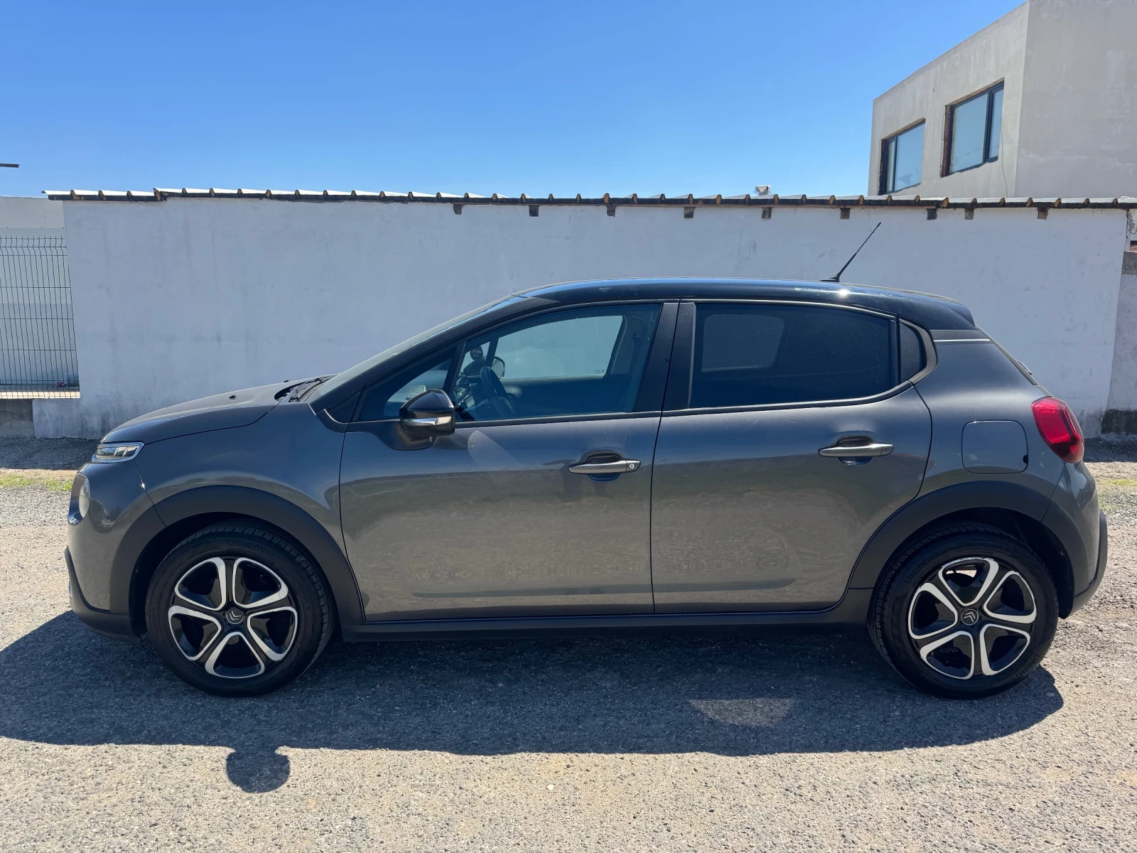 Citroen C3 1.2i * NAVI* SERVICE* , снимка 8 - Автомобили и джипове - 54312136