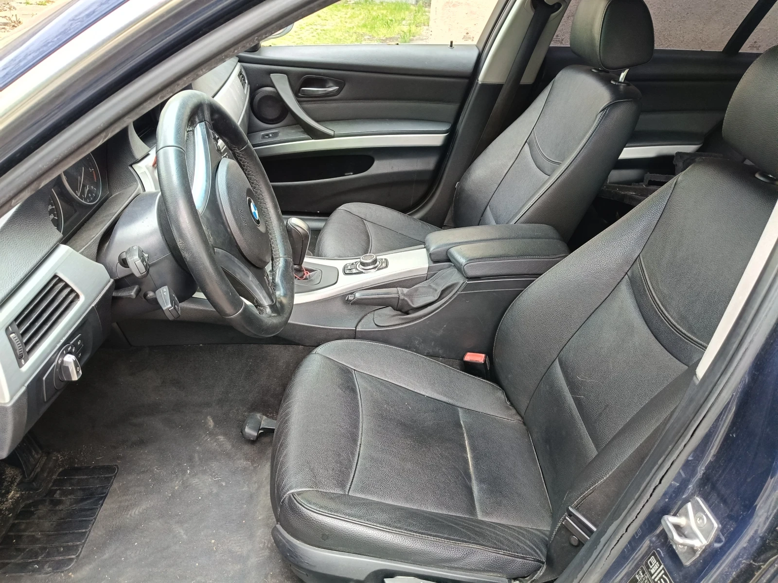 BMW 320, снимка 11 - Автомобили и джипове - 54335444