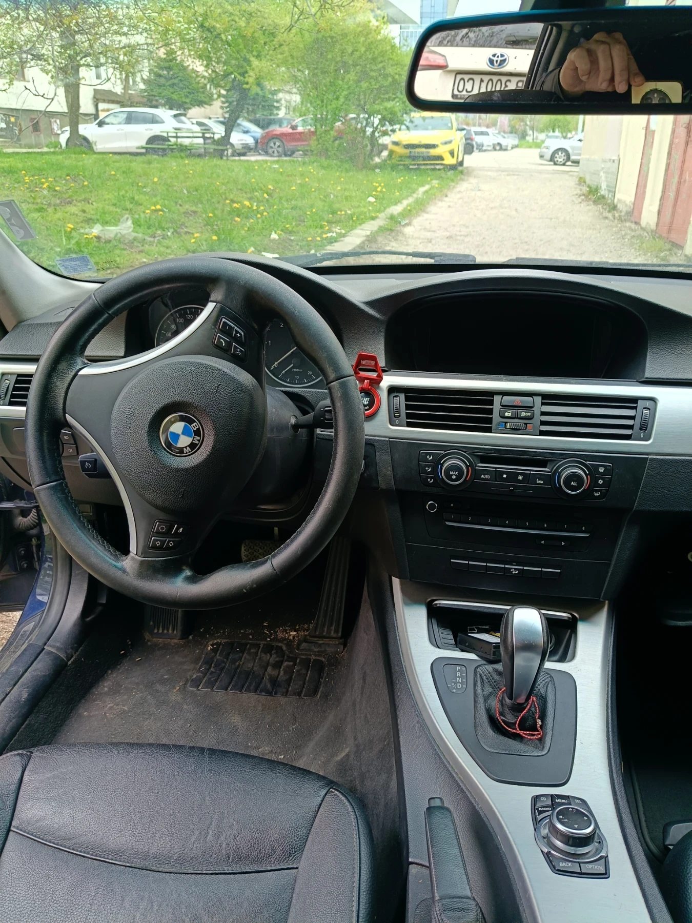BMW 320, снимка 10 - Автомобили и джипове - 54335444