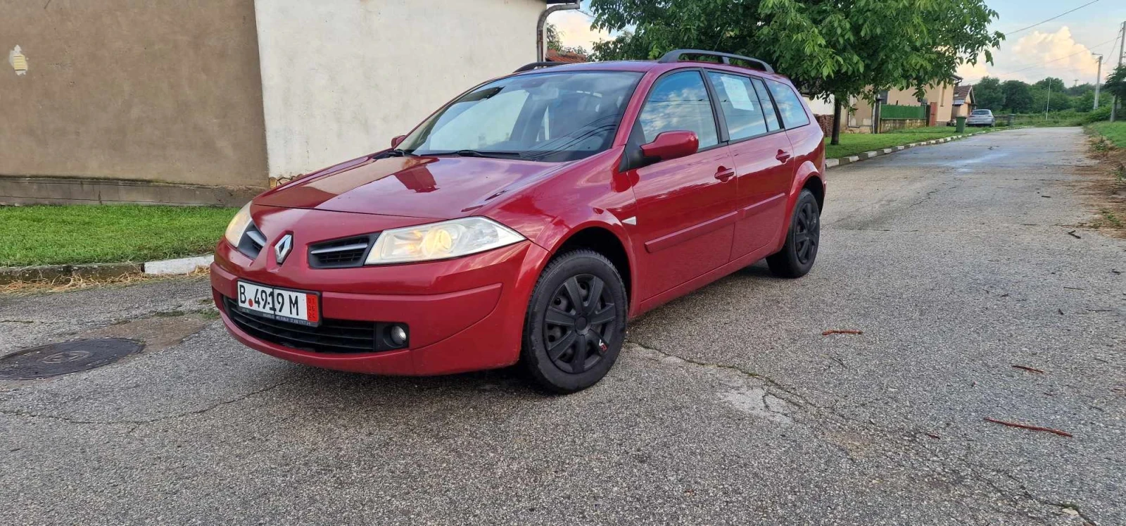 Renault Megane 1.5 tdci, снимка 2 - Автомобили и джипове - 54485385