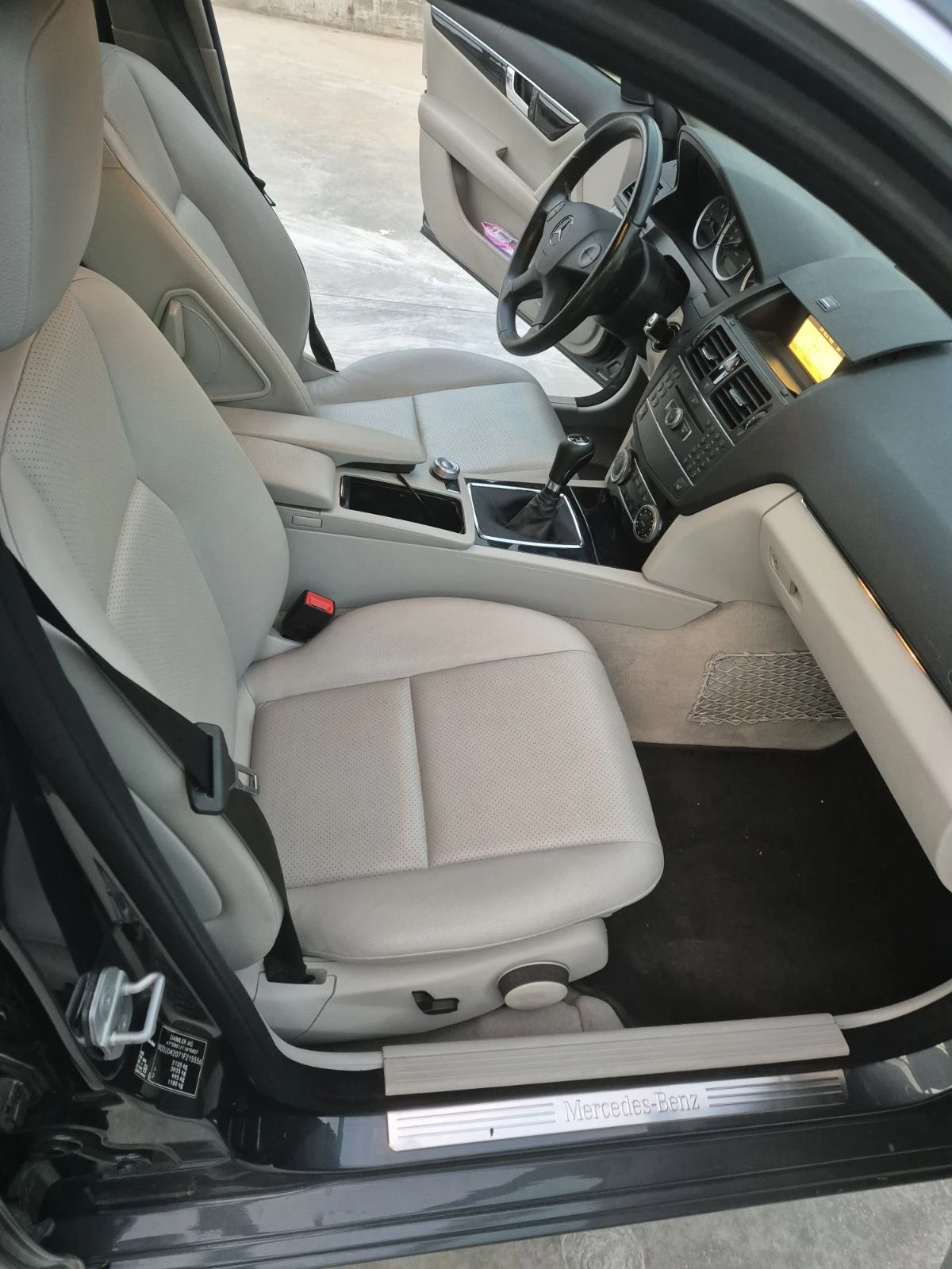 Mercedes-Benz C 200 2.2 CDI КОЖЕН САЛОН, снимка 10 - Автомобили и джипове - 54612645