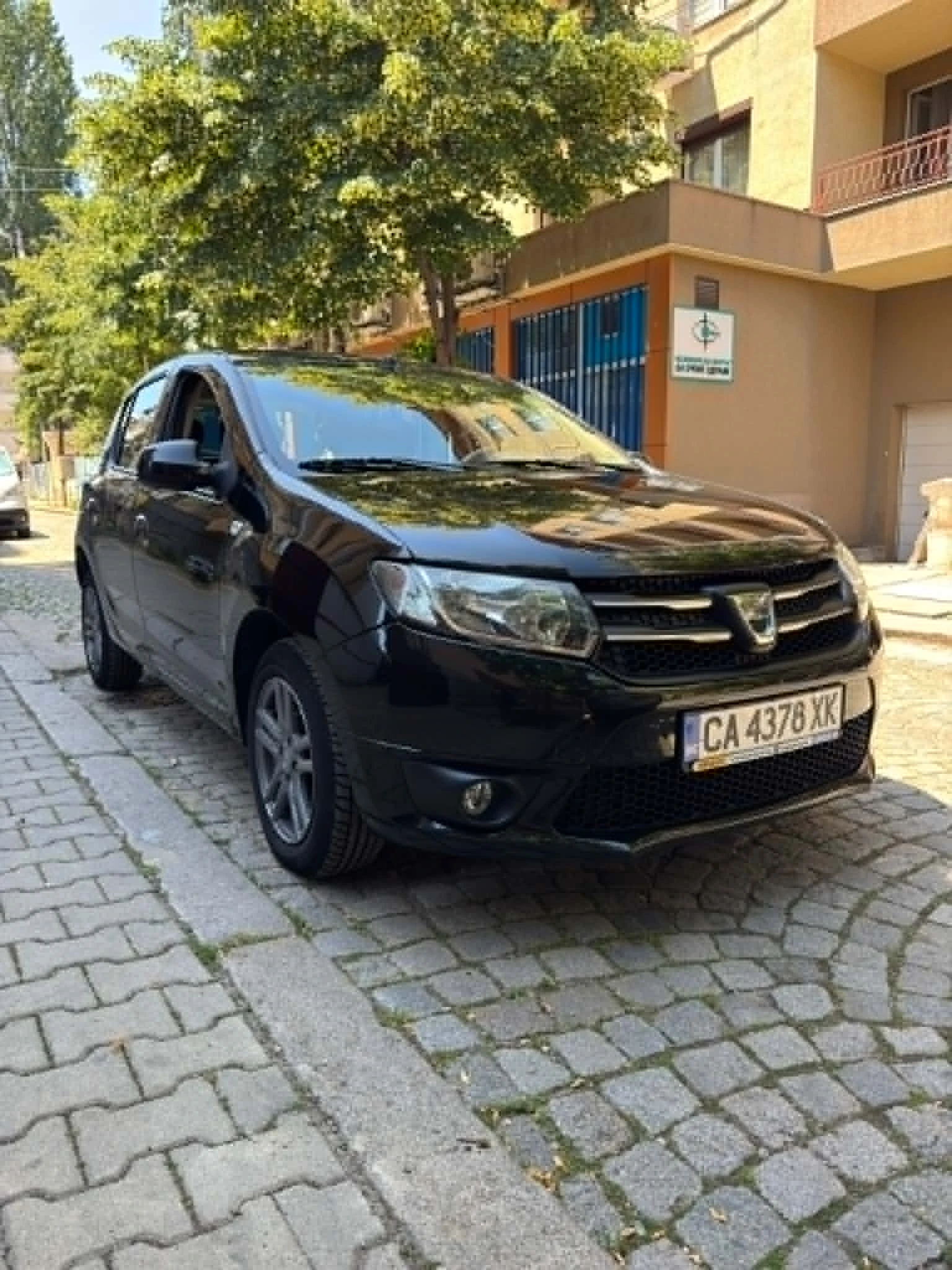 Dacia Sandero DCI, снимка 10 - Автомобили и джипове - 54986953