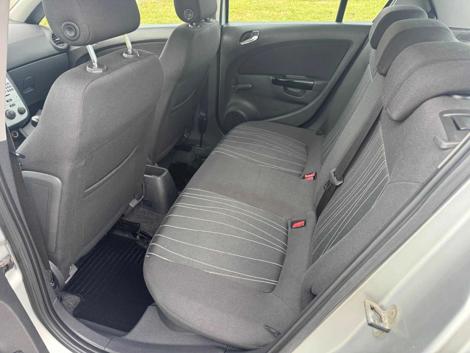 Opel Corsa, снимка 11 - Автомобили и джипове - 55187192