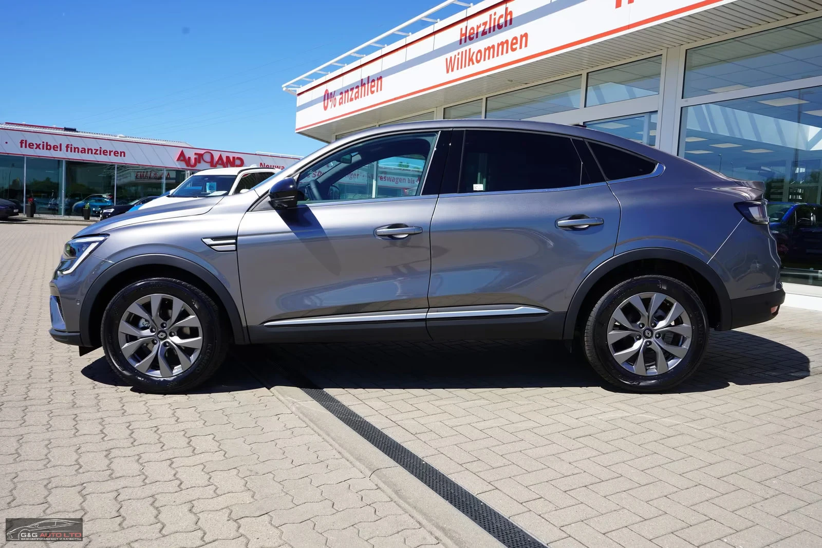 Renault Arkana mHEV/140HP/CAM/PAN0/ACC/LED/KLESS/571z, снимка 3 - Автомобили и джипове - 55218459