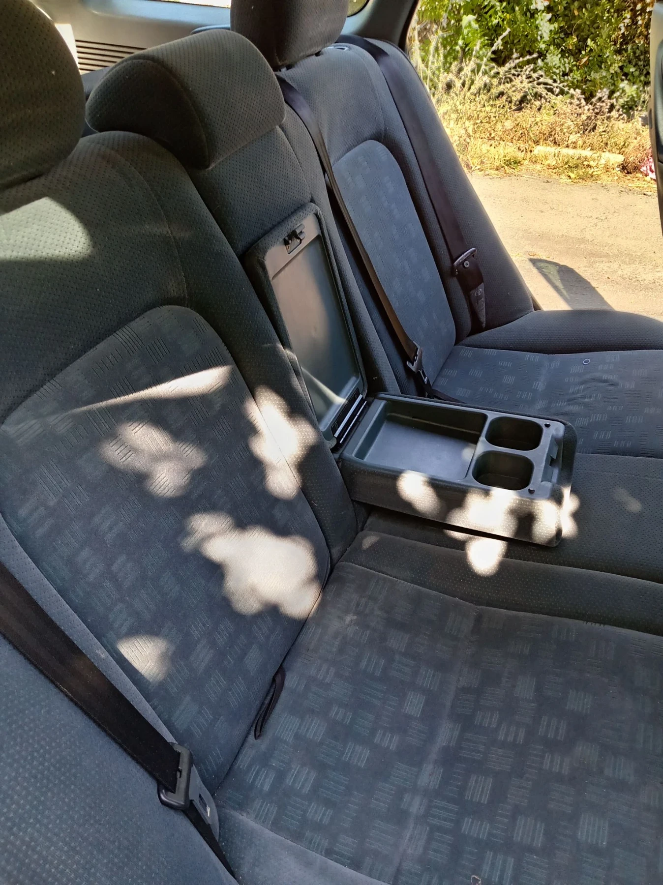 Toyota Avensis, снимка 16 - Автомобили и джипове - 55622679