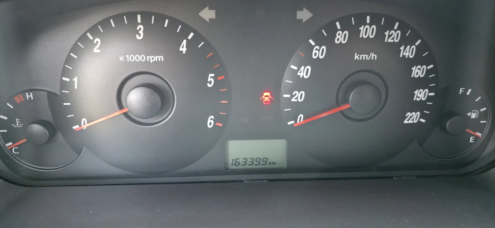 Hyundai Elantra, снимка 5 - Автомобили и джипове - 55672689