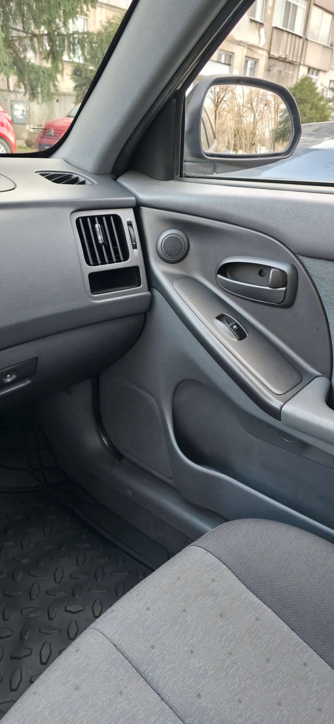 Hyundai Elantra, снимка 15 - Автомобили и джипове - 55672689