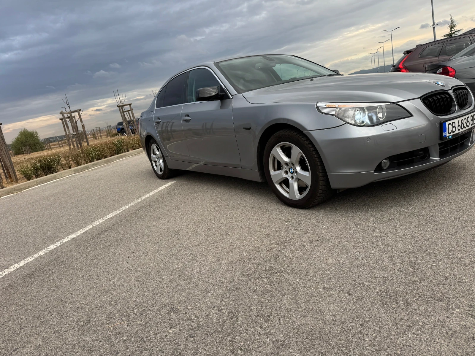 BMW 530, снимка 4 - Автомобили и джипове - 56019848